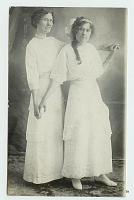  These are Blanche Ettie Turner's daughters, from left to right, R.L. Ward, age 27 and Willie Tubbs, age 19.